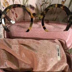 MIU MIU SUNGLASSES